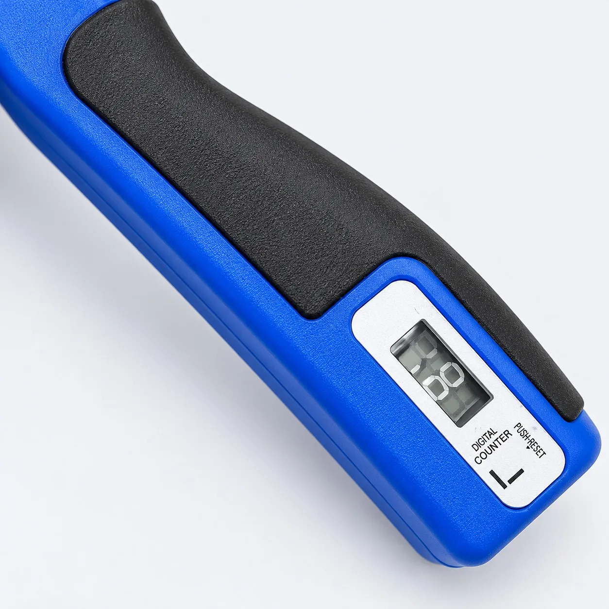 Rep counter on the blue R-shape hand grip